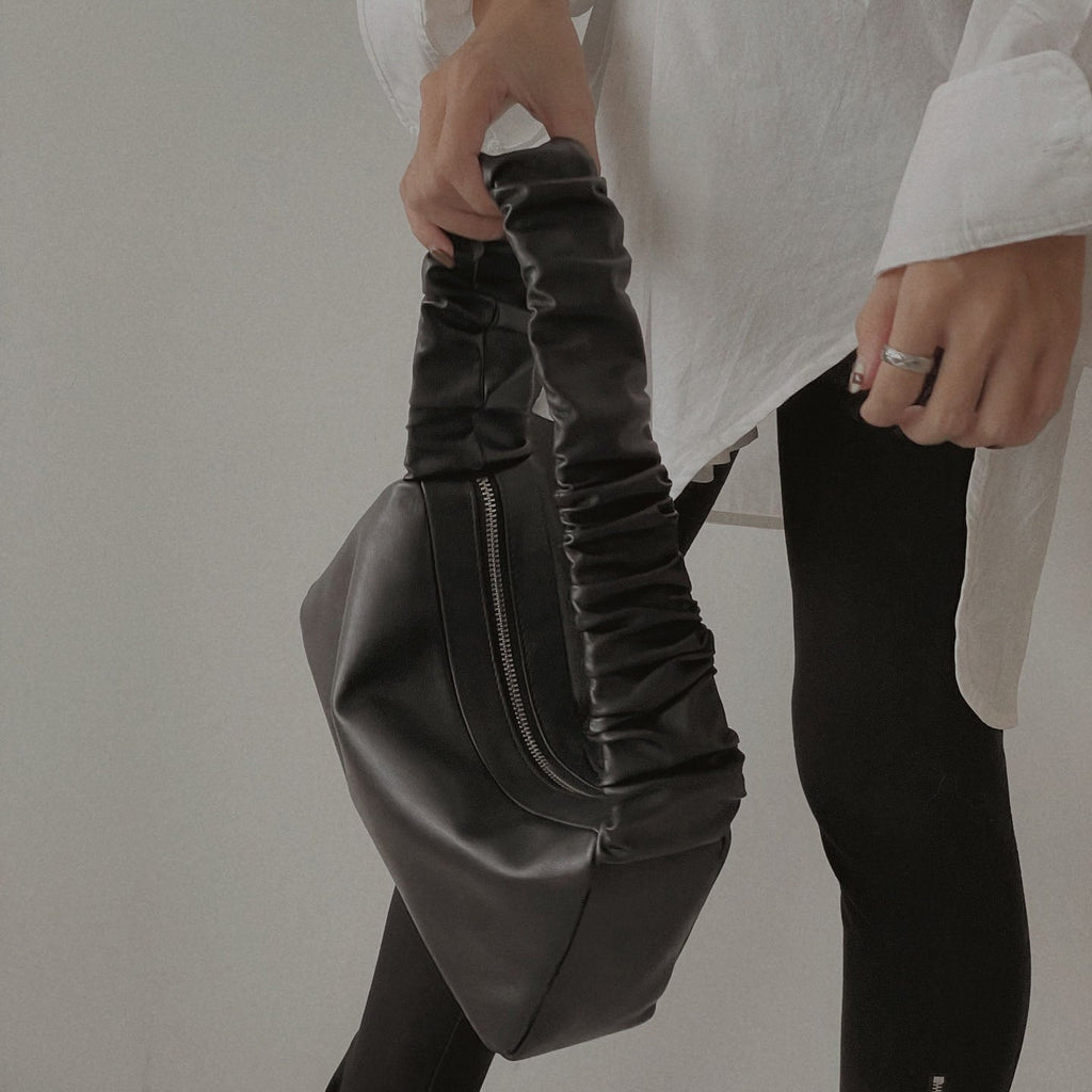 Women’s Slouchy Leather Baguette Bags image 2