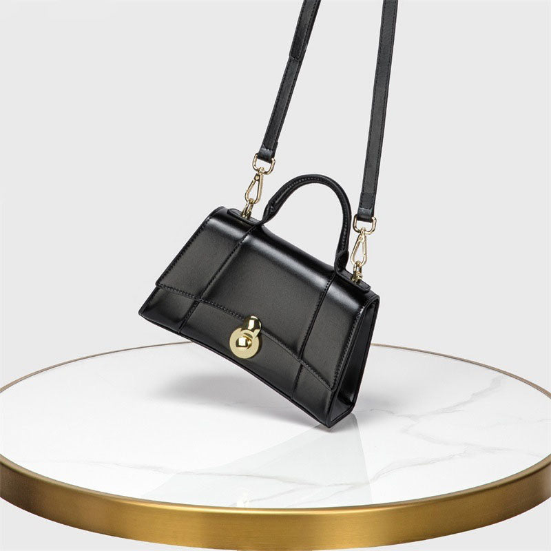 Women’s Curvy Leather Flap Crossbody Handbags image 2