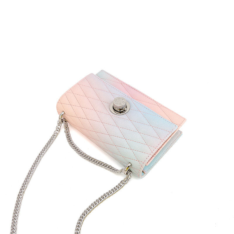 Women’s Gradient Quilted Small Crossbody Bags with Chains image 4