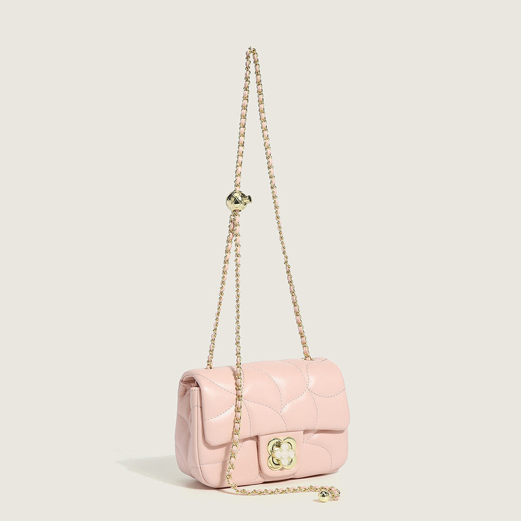 Women’s Quilted Clover Messenger Crossbody Bags image 3