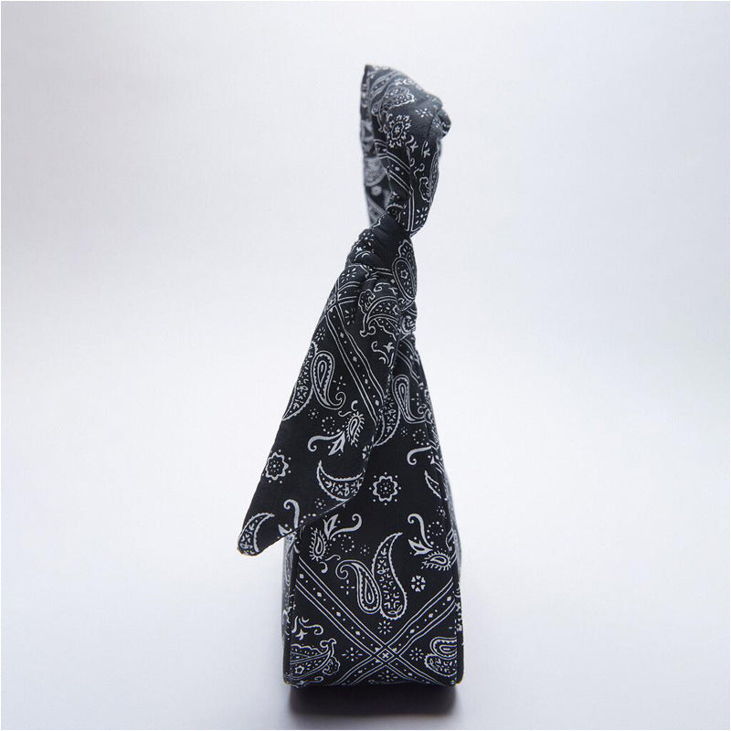 Women’s Floral Hobo Baguette Bags in Black image 3