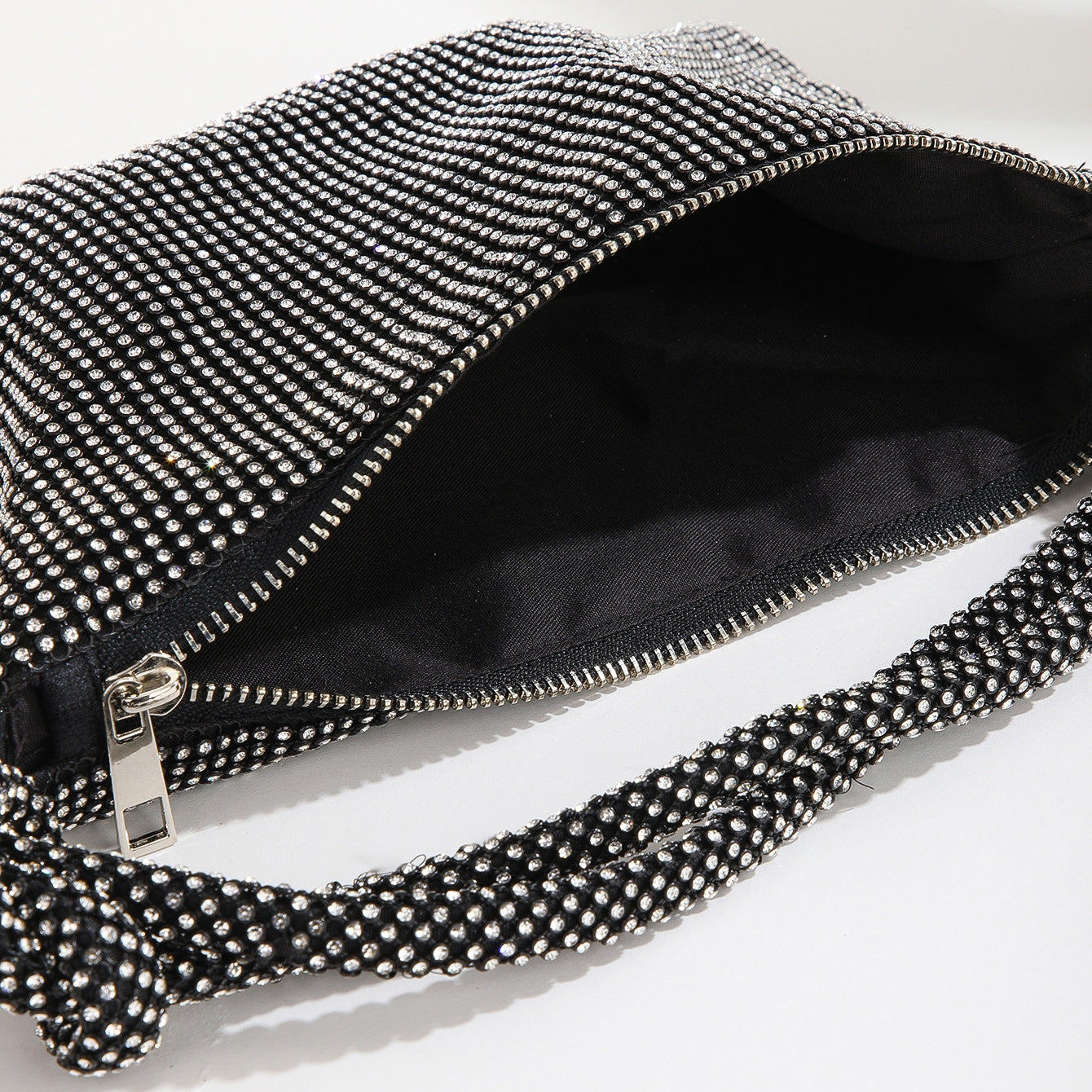 Women’s Black Rhinestones Evening Bags image 5