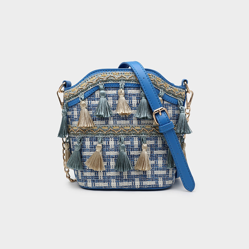 Women’s Woven Tassel Bucket Bags image 3