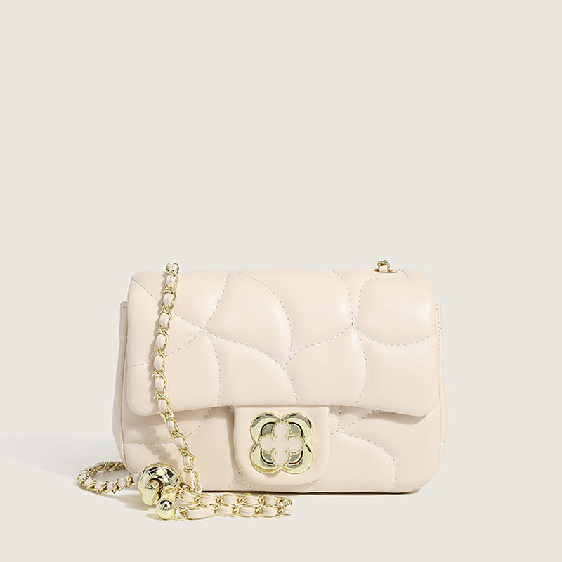 Women’s Quilted Clover Messenger Crossbody Bags image 7