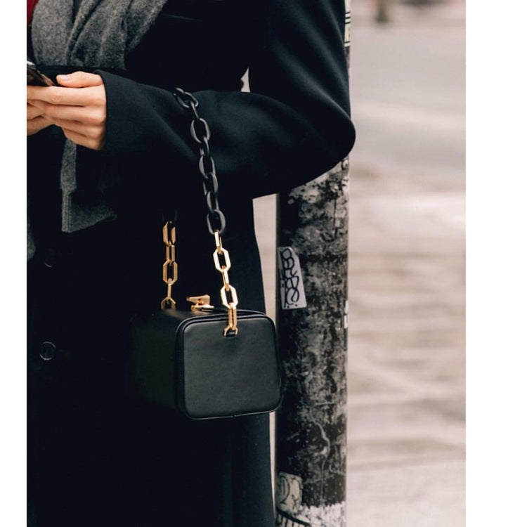 Women’s Cube Chain Bags Vegan Leather image 5