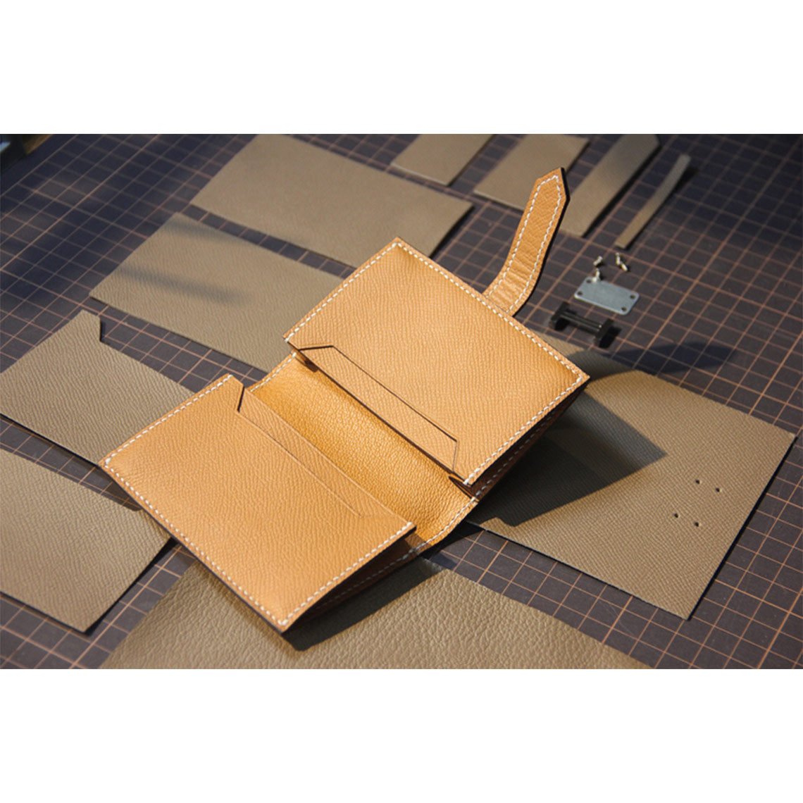 Bearn Card Holder Epsom Wallet | How to Make a Leather Wallet - Wirkin® Kits