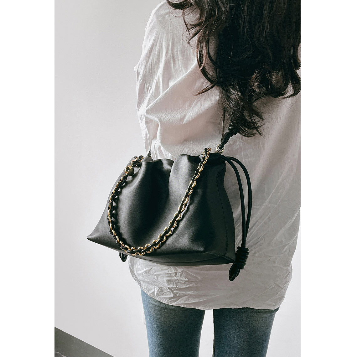 Classic Black Drawstring Crossbody Bag for Women | DIY Versatile Leather Bag - Wirkin®