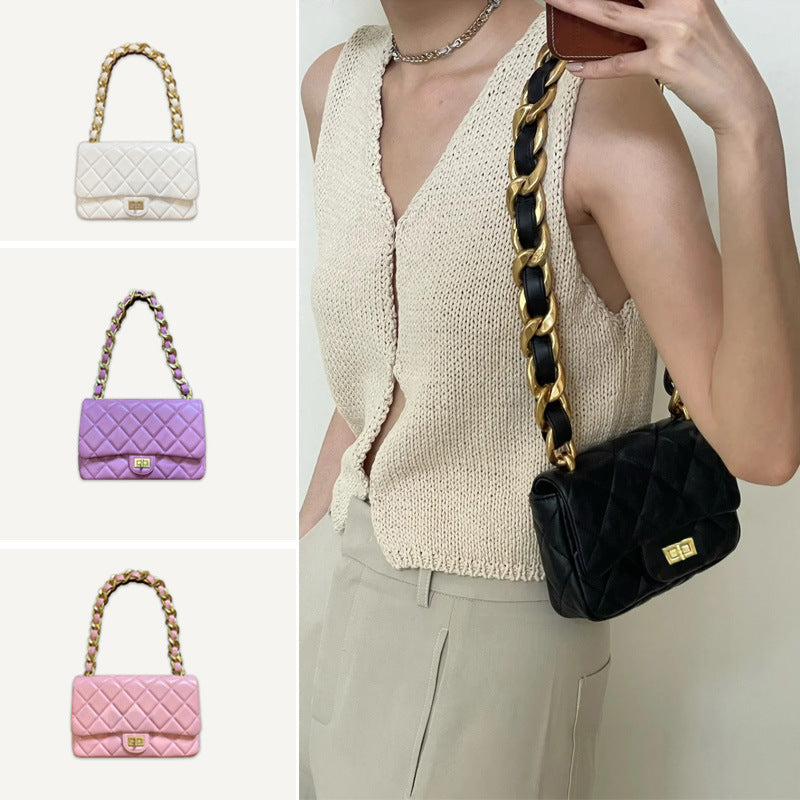 Women’s Quilted Genuine Leather Chains Shoulder Bags image 5