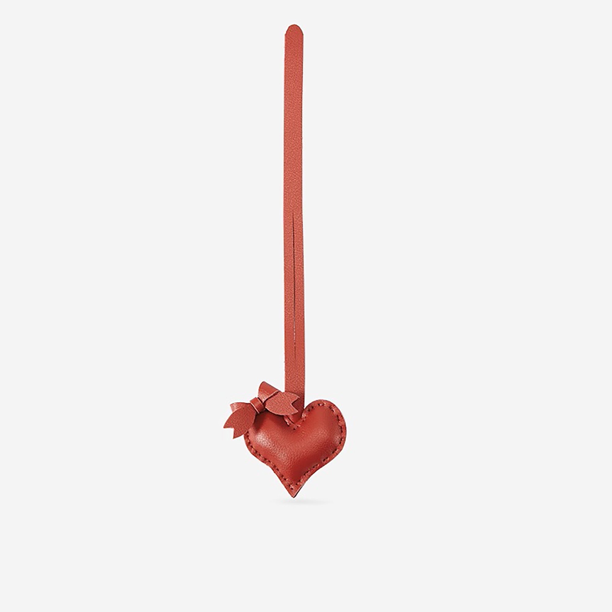 Heart-shaped Pendant Genuine Leather Keychain Bag Backpack Accessory for Women, Exquisite and Elegant Small Decorative Pendant