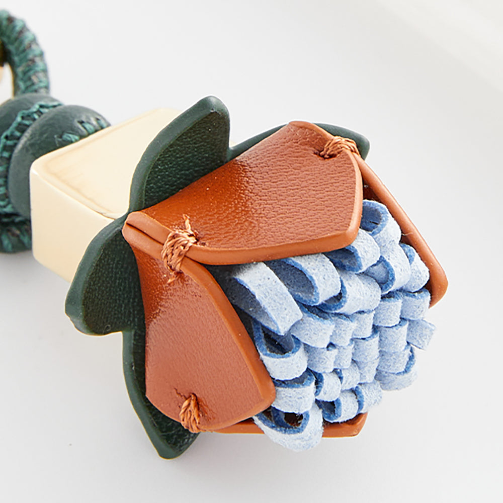 Handcrafted Leather Flower Keychain Pendant - 3D Floral Decoration,Leather micro charm