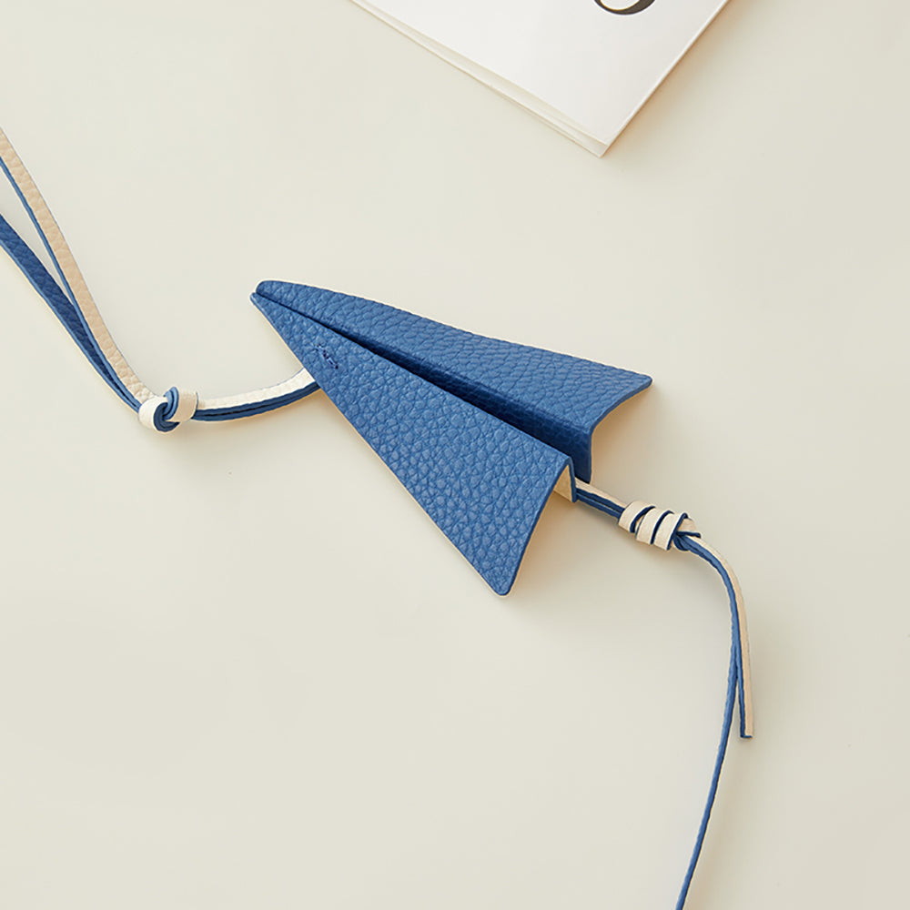 Handmade Leather Paper Plane Keychain & Bag Charm – Creative Cute Pendant, Unique Leather Accessory