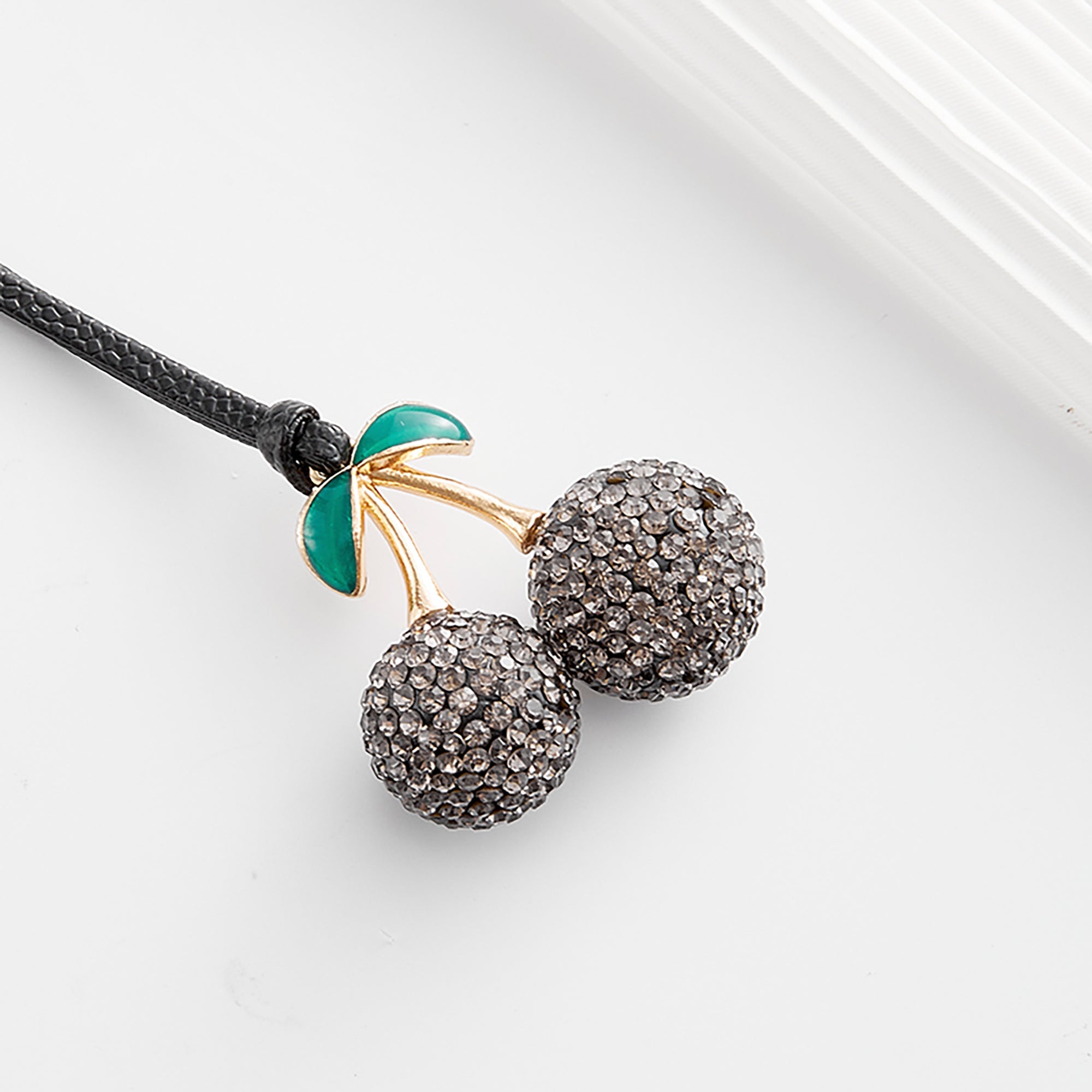 Crystal Cherry Keychain – Elegant and High-End Bag Charm, Backpack Accessory & Small Pendant