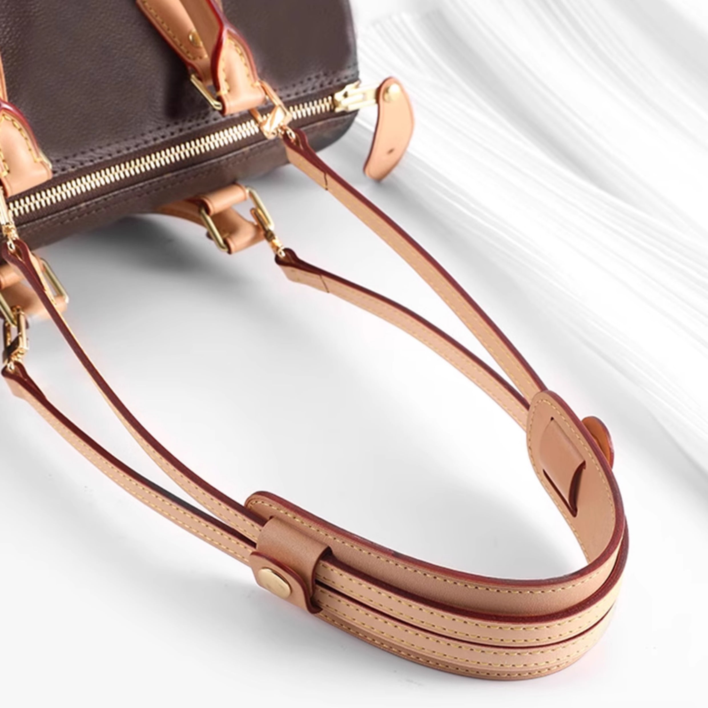 Handcrafted Vachetta Leather Shoulder Strap for Speedy 25 – Pillow Bag Underarm Strap Replacement, Customizable Leather Bag Handle