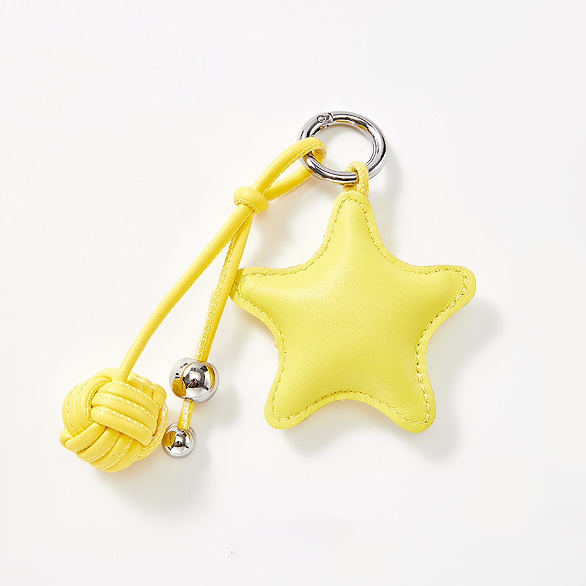 Handmade Leather Star Keychain Pendant – Cute Creative Bag Charm for Bags and Backpacks