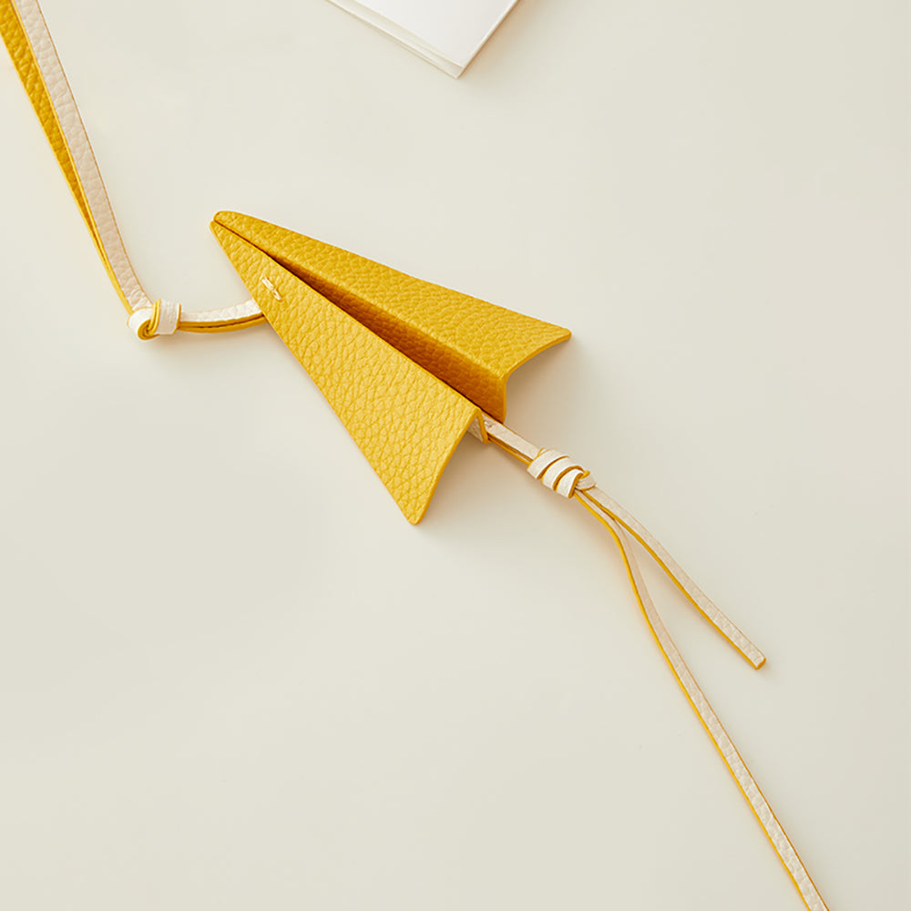 Handmade Leather Paper Plane Keychain & Bag Charm – Creative Cute Pendant, Unique Leather Accessory
