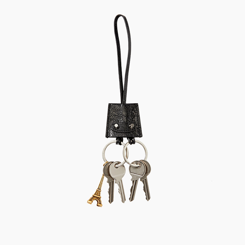 Handcrafted Vintage Leather Keychain Pendant – Unique & Creative Keyring for Bags, Accessories & Gifts