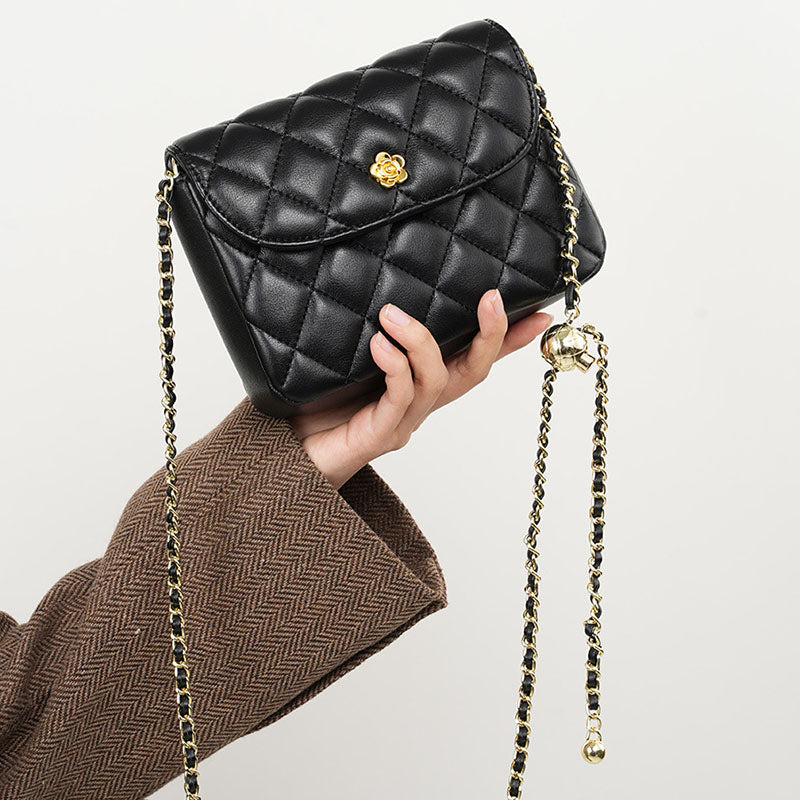 Women’s Black Genuine Leather Vintage Quilted Chain Crossbody Shoulder Bag image 2