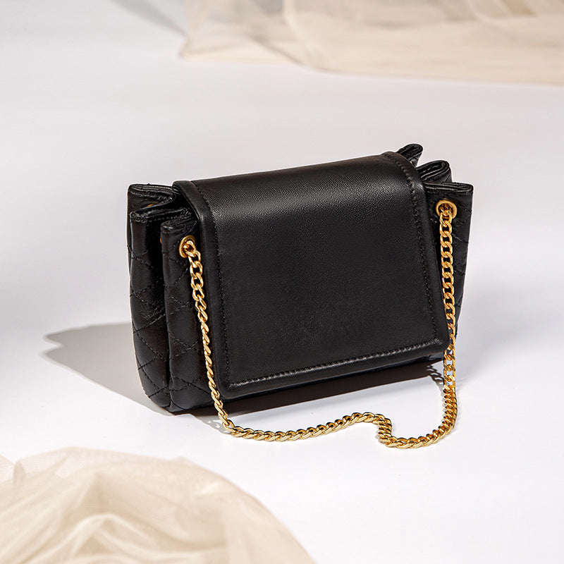 Women’s Black Mini Quilted Leather Crossbody Shoulder Chain Bag In Retro image 2