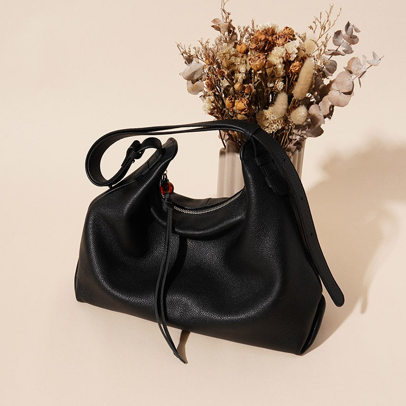 Women’s Black Minimalist Genuine Leather Zipper Hobo Bag image 5
