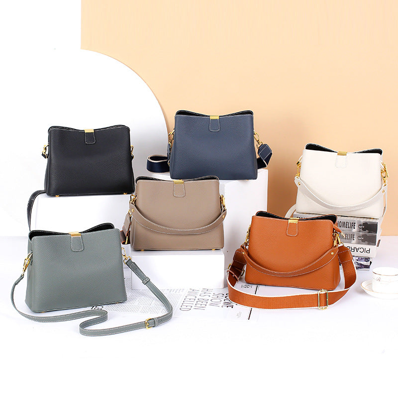 Women’s Full Grain Leather Small Shoulder Bags image 9