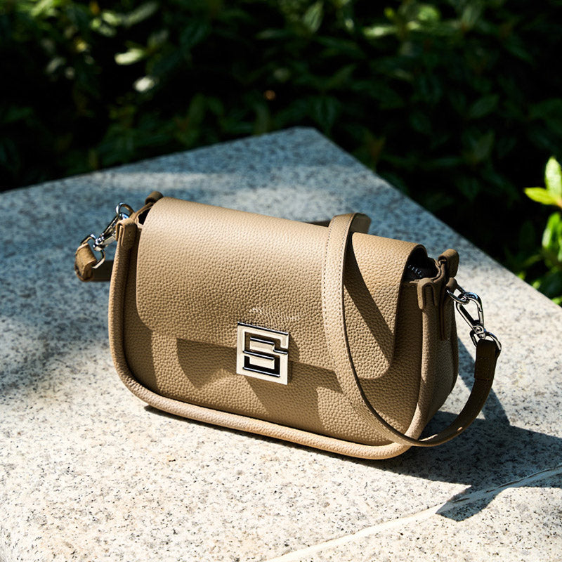 Women’s Genuine Leather Flap Closure Magnetic Shoulder Bag image 6