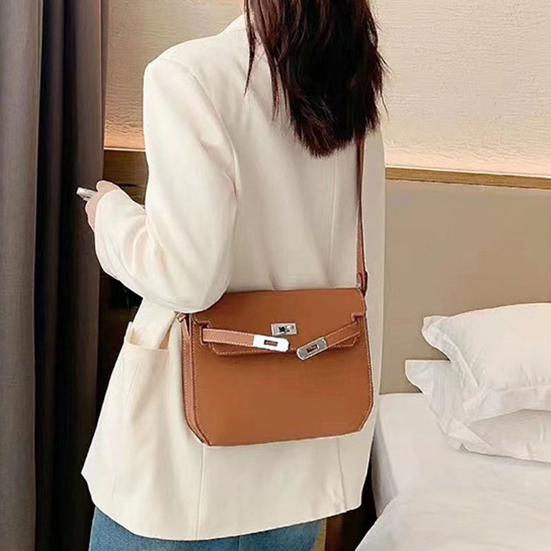 Women’s Genuine Leather Lock Crossbody Shoulder Baguette Bag In Minimalist image 5