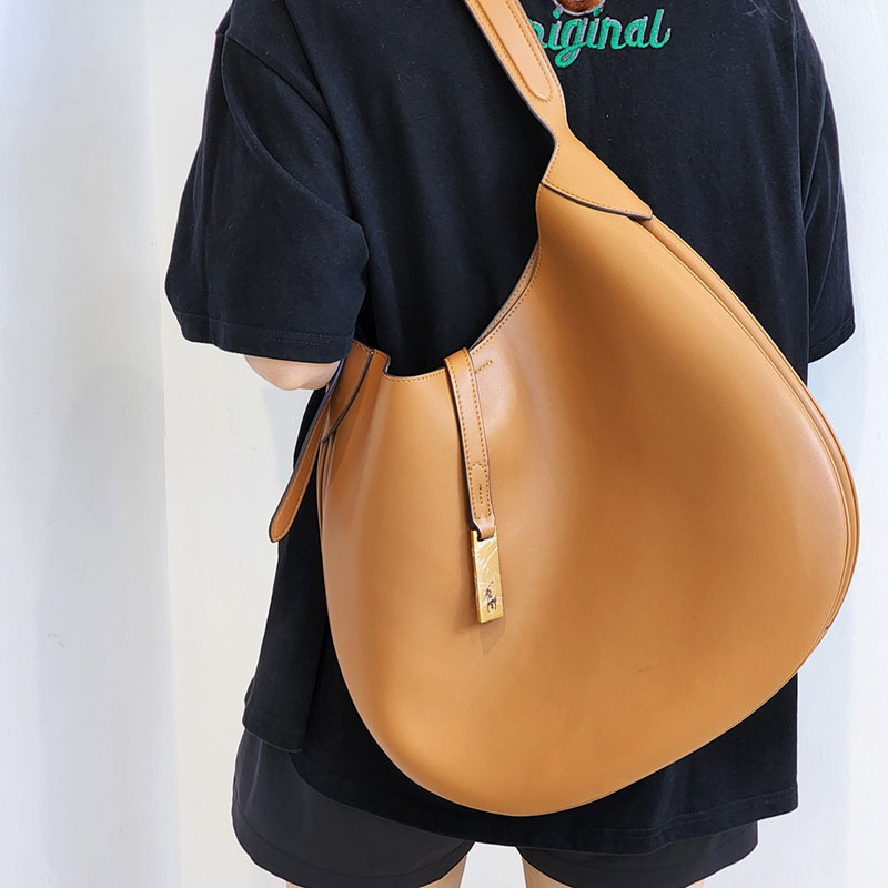 Women’s Genuine Leather Lock Hobo Bag image 3