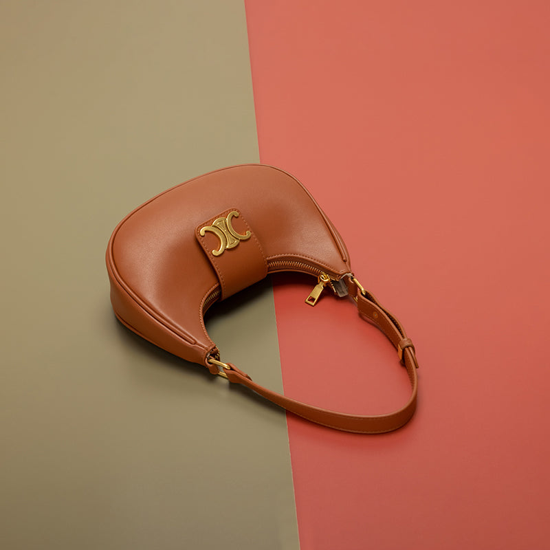 Women’s Genuine Leather Minimalist Crossbody Bag with Magnetic Closure image 3