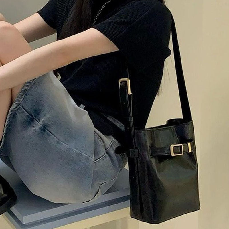 Women’s Genuine Leather Minimalist Crossbody Shoulder Bucket Bag image 4