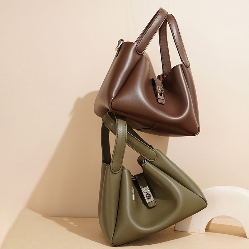 Women’s Genuine Leather Minimalist Lock Bucket Bag image 5