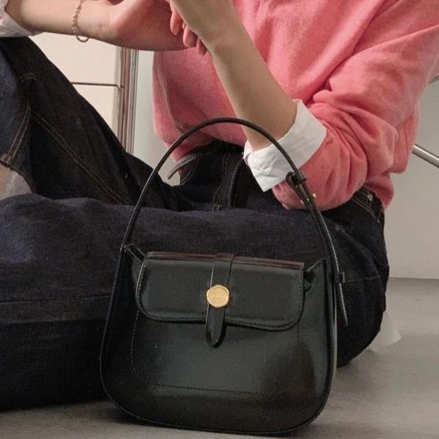 Women’s Genuine Leather Minimalist Magnetic Closure Crossbody Shoulder Bag image 3