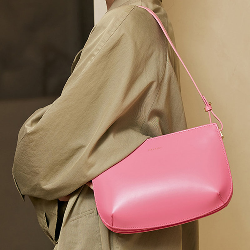 Women’s Genuine Leather Minimalist Zipper Baguette Bag with Crossbody Strap image 8