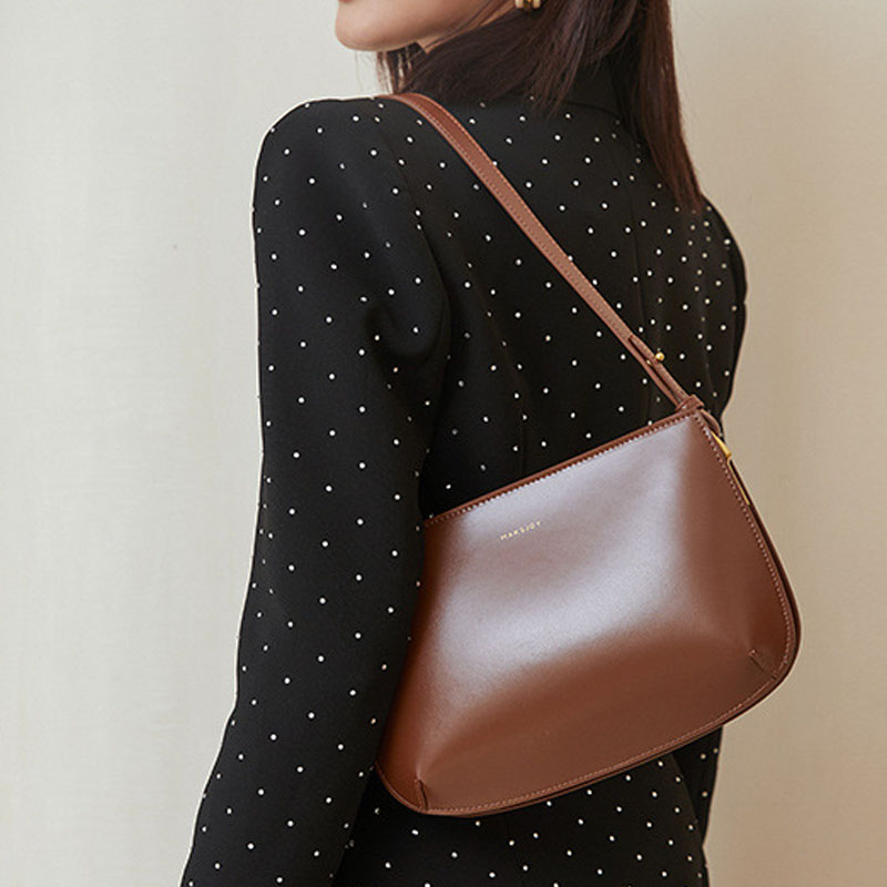 Women’s Genuine Leather Minimalist Zipper Baguette Bag with Crossbody Strap image 9