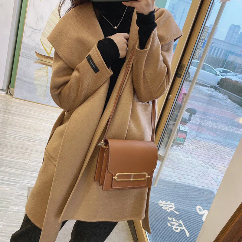 Women’s Genuine Leather Pig Nose Lock Buckle Crossbody Bag image 3