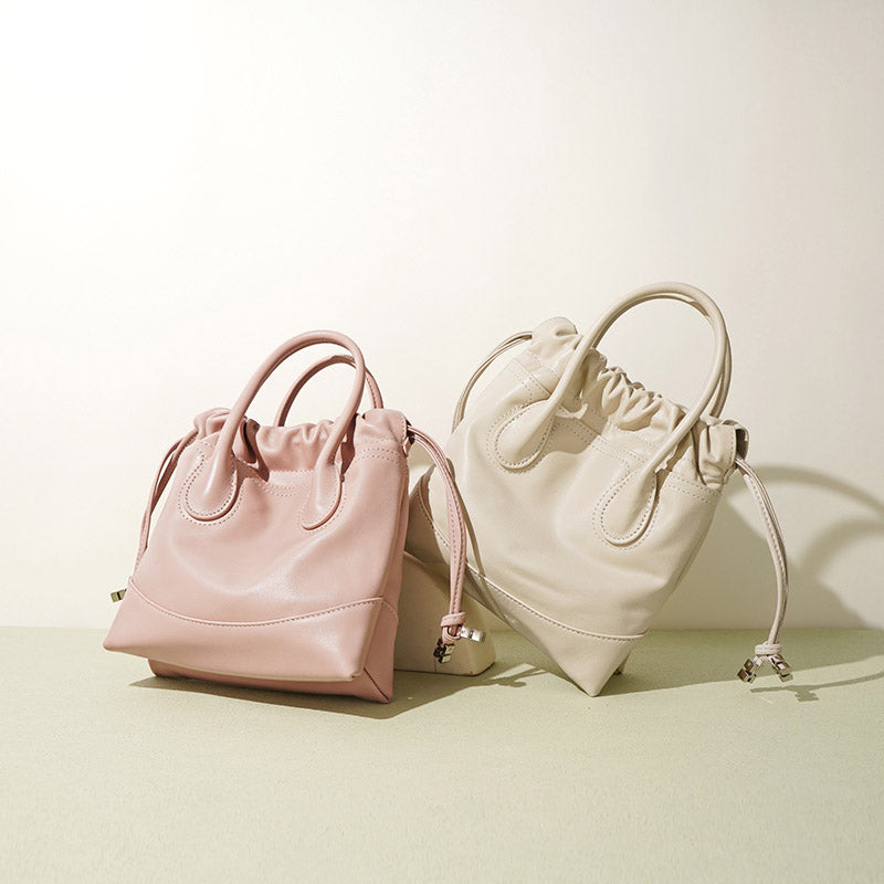 Women’s Genuine Leather Ruched Drawstring Hobo Bag image 3