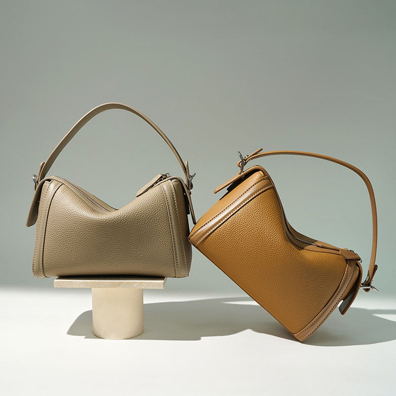 Women’s Genuine Leather Vintage Pillow-Shaped Crossbody Handbag image 3
