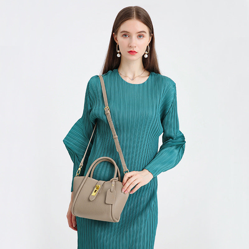 Women’s Leather Bucket Bags with Top Handle image 5