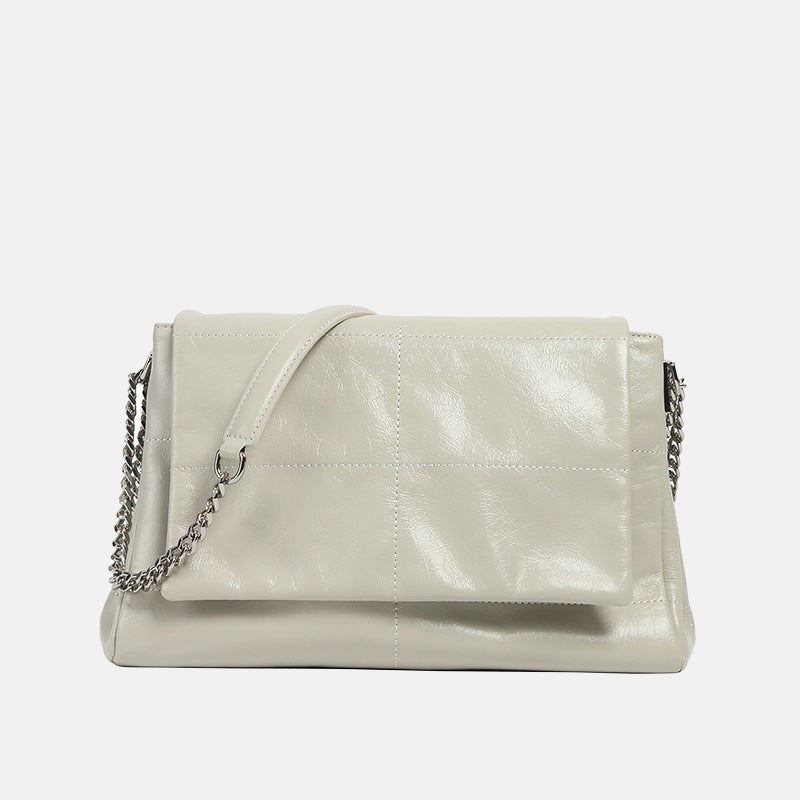Women’s Leather Quilted Magnetic Flap Chain Crossbody Bag image 4