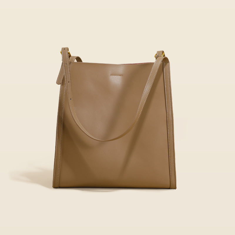 Women’s Minimal Square Tote in Genuine Leather image 2
