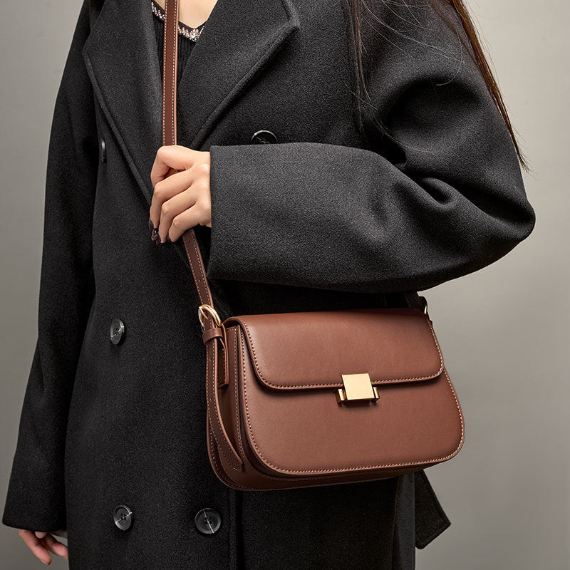 Women’s Minimalism Messenger Bags in Genuine Leather image 4