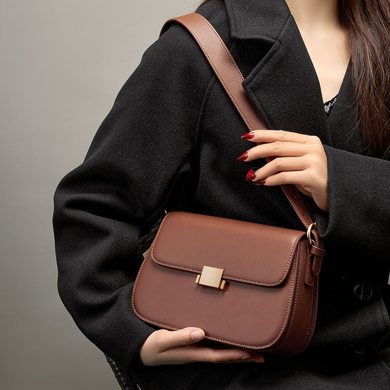 Women’s Minimalism Messenger Bags in Genuine Leather image 3