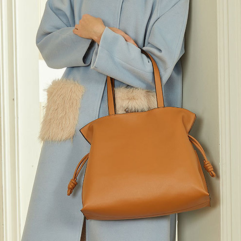 Women’s Minimalist Genuine Leather Drawstring Pleated Crossbody Shoulder Tote Bag image 5