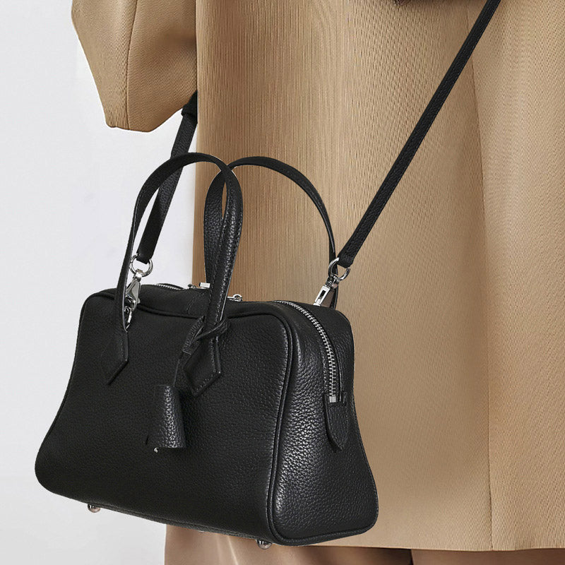 Women’s Minimalist Genuine Leather Pillow-Shaped Zip-Top Crossbody Handbag image 3