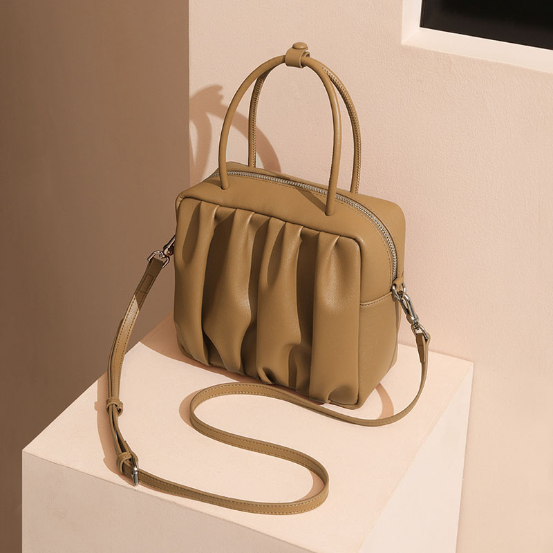 Women’s Minimalist Genuine Leather Pleated Cloud Handbag image 4