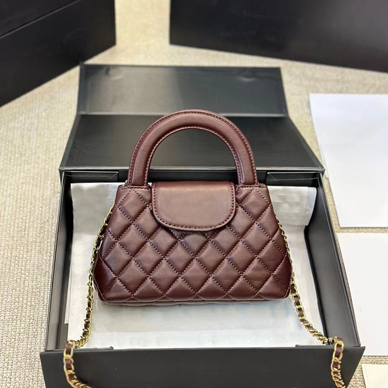 Women’s Minimalist Genuine Leather Quilted Chain Lock Crossbody Handbag image 9