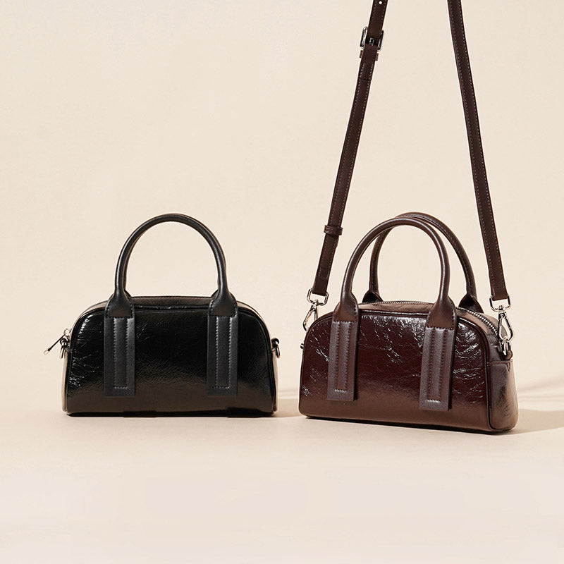 Women’s Minimalist Genuine Leather Textured Pillow-Shaped Crossbody Handbag image 4