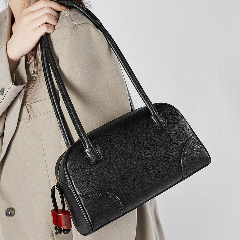 Women’s Minimalist Genuine Leather Zip-Top Shoulder Baguette Bag image 2