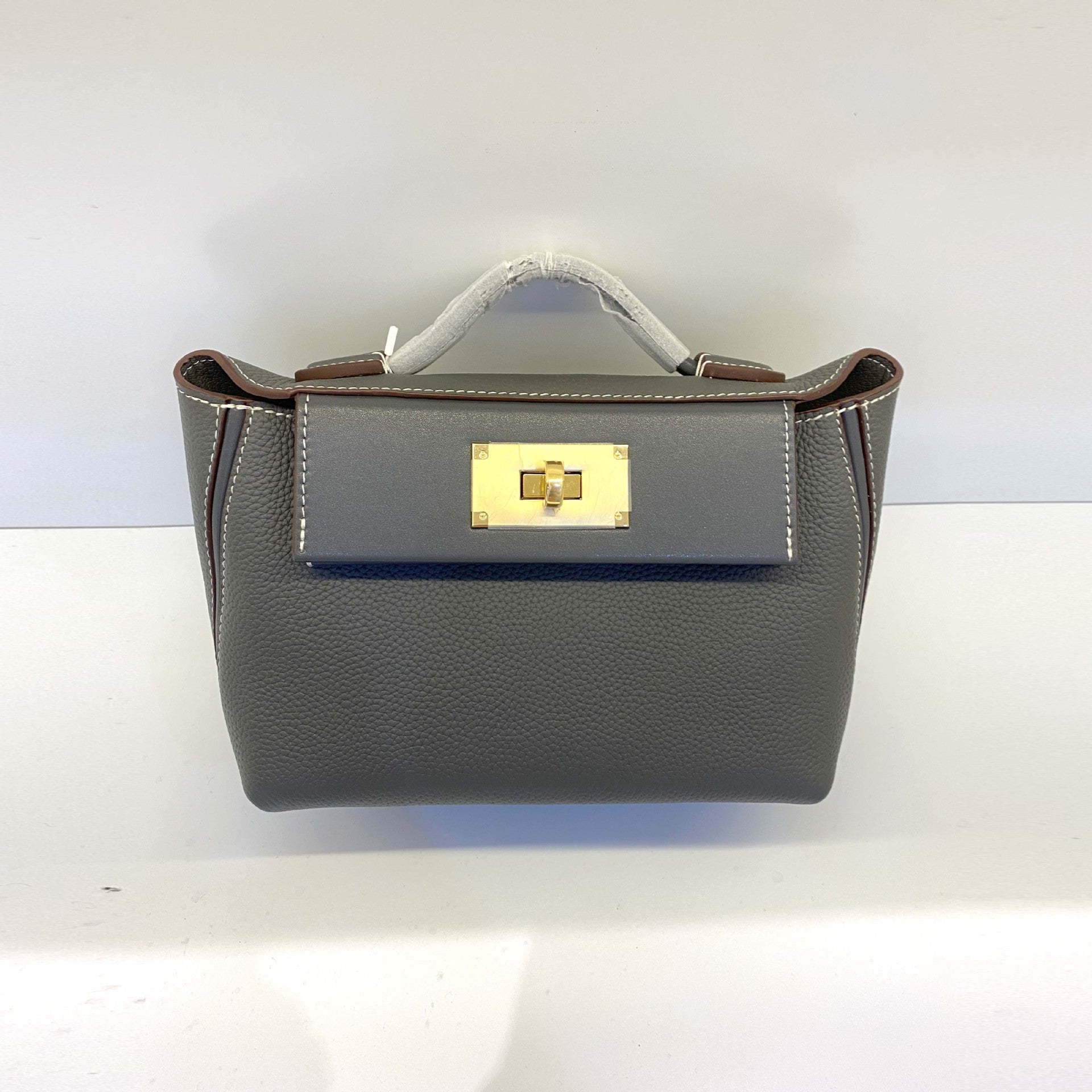 Women’s Minimalist Leather Lock Closure Dumpling-Shaped Top Handle Bag image 12
