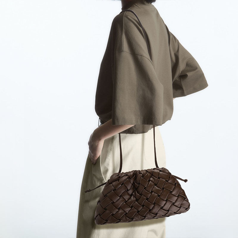 Women’s Minimalist Woven Pleated Cloud Shaped Crossbody Shoulder Clutch Bag image 5