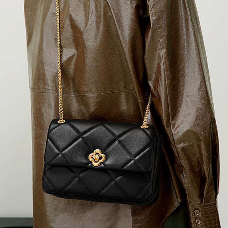 Women’s PU Material Carved Buckle Quilted Crossbody Shoulder Chain Bag image 7